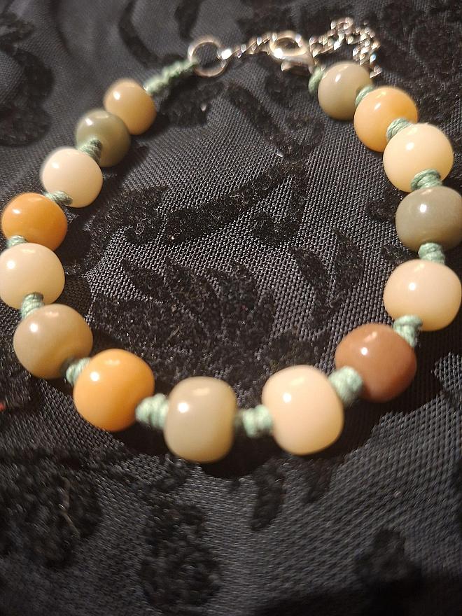 armband bodhi geknoopt