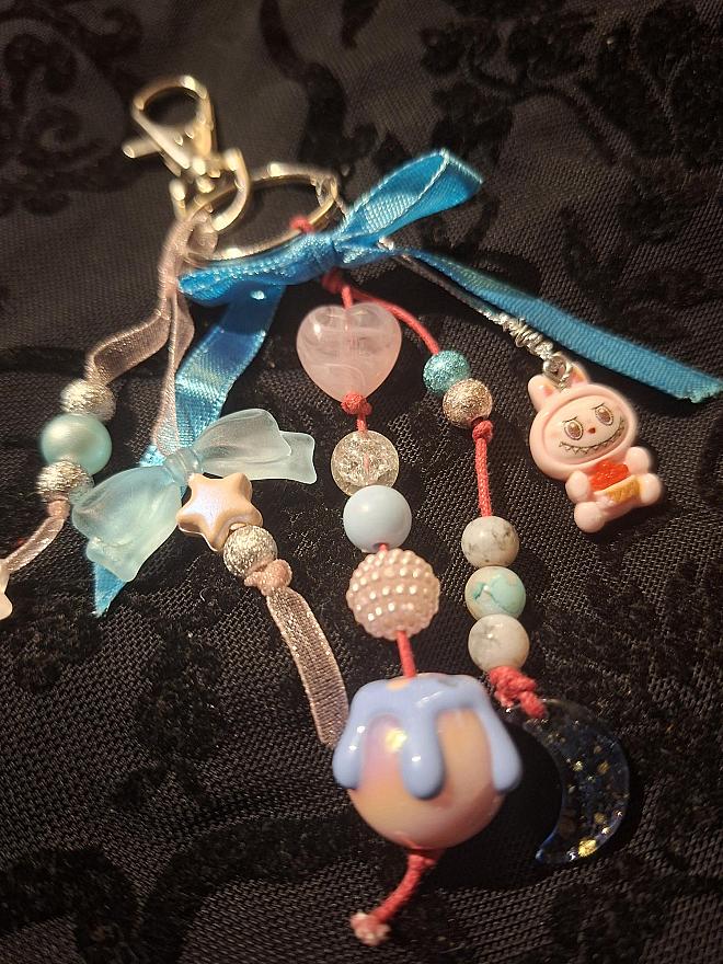 sleutelhanger labubu roze
